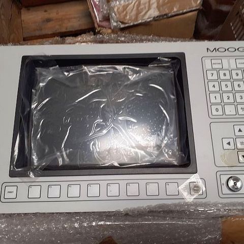 2 x MOOG digt. Bildschirm    - AUSVERKAUFT -