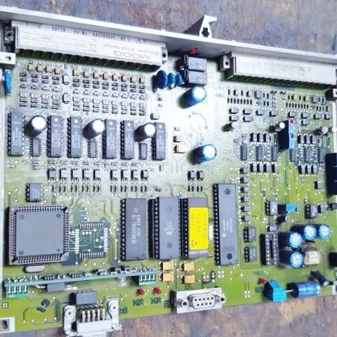 Moog Steuerkarten D 143 707 A010 und D 143 507 A002