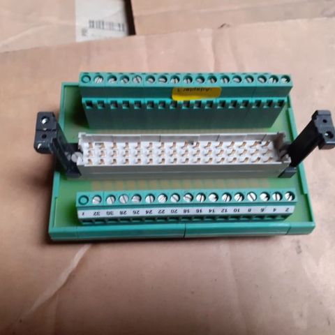 Adapter der Fa. Contact