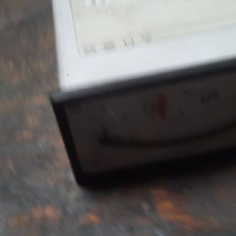 neue analoge Temperaturanzeige